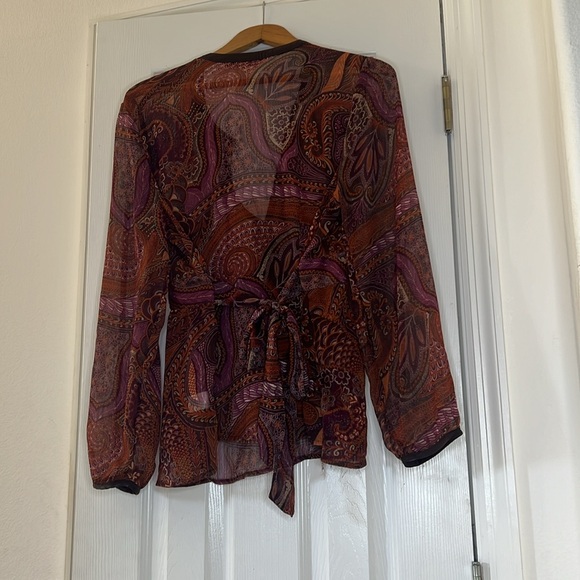 BLOUSE - Picture 2 of 3